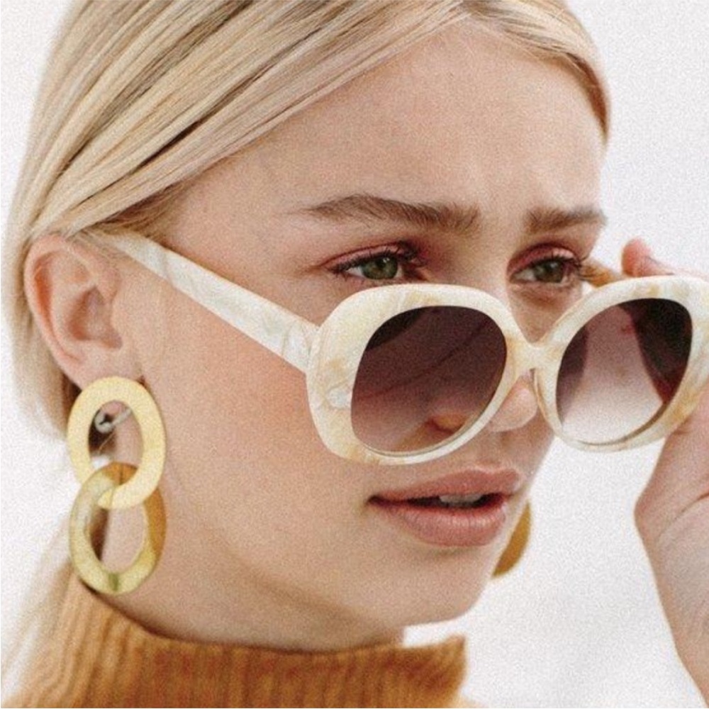 VELVET CANYON sunglasses RENDEZVOUS white “marble” acetate